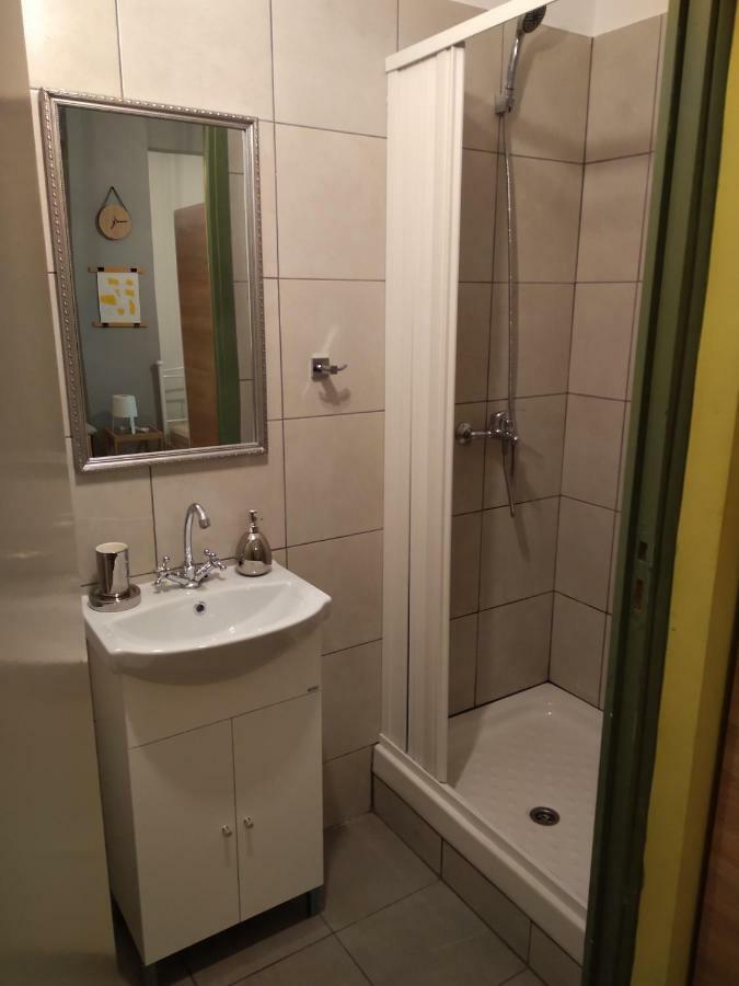 Acropolis Ermou Rooms At Plaka เอเธนส์ ภายนอก รูปภาพ