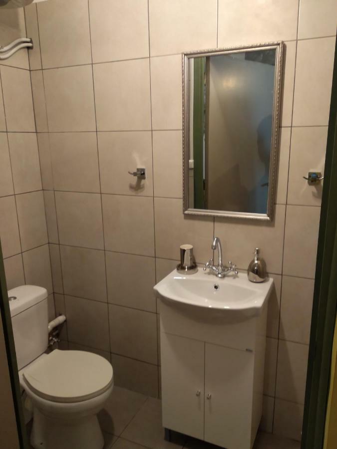 Acropolis Ermou Rooms At Plaka เอเธนส์ ภายนอก รูปภาพ