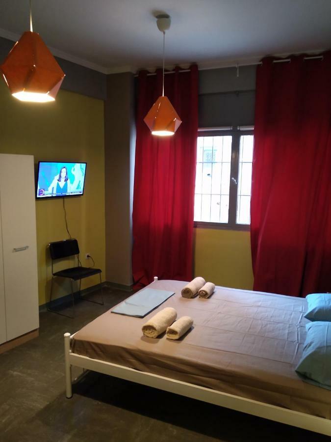Acropolis Ermou Rooms At Plaka เอเธนส์ ภายนอก รูปภาพ
