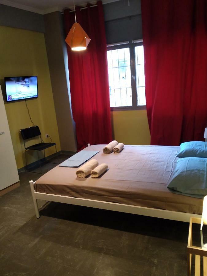 Acropolis Ermou Rooms At Plaka เอเธนส์ ภายนอก รูปภาพ